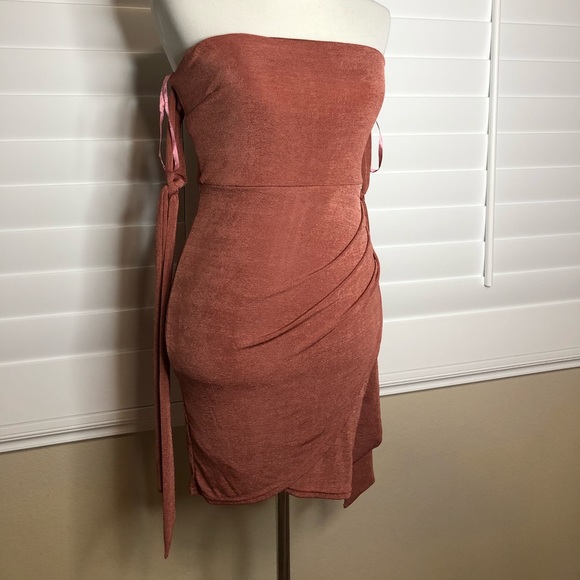 White Fox Boutique Dresses & Skirts - Dusty rose mini dress       A2